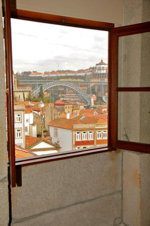Low Cost Tourist - Palacio Da Bolsa Apartamento